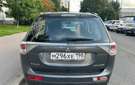 Mitsubishi Outlander III рестайлинг 3, 2013 год, 1 249 000 рублей, 5 фотография