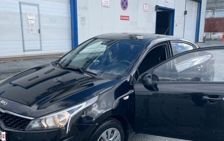 KIA Rio IV, 2021 год, 1 100 000 рублей, 6 фотография