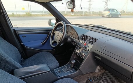 Mercedes-Benz C-Класс, 1999 год, 520 000 рублей, 4 фотография