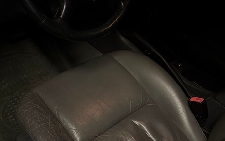 Toyota Avensis III рестайлинг, 1998 год, 390 000 рублей, 11 фотография