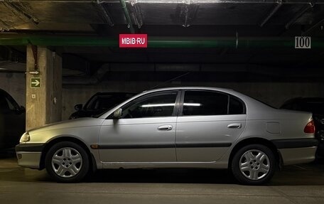 Toyota Avensis III рестайлинг, 1998 год, 390 000 рублей, 8 фотография