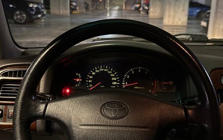 Toyota Avensis III рестайлинг, 1998 год, 390 000 рублей, 9 фотография