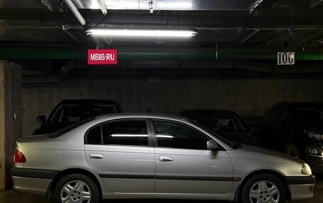 Toyota Avensis III рестайлинг, 1998 год, 390 000 рублей, 7 фотография