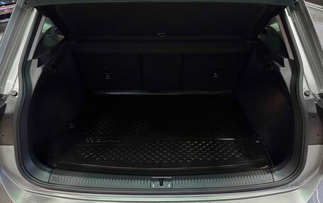 Volkswagen Tiguan II, 2018 год, 3 197 000 рублей, 13 фотография