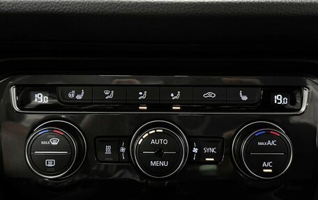 Volkswagen Tiguan II, 2018 год, 3 197 000 рублей, 25 фотография