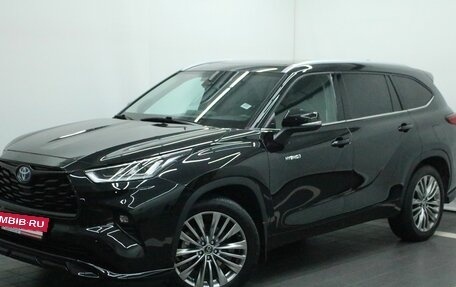 Toyota Highlander, 2021 год, 5 245 000 рублей, 2 фотография
