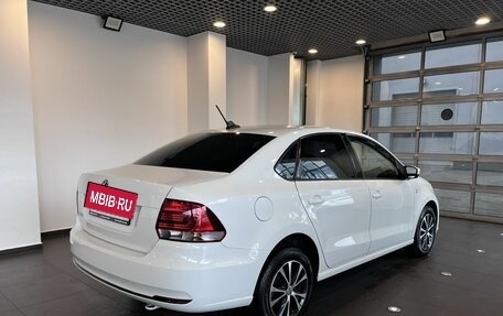 Volkswagen Polo VI (EU Market), 2017 год, 1 275 000 рублей, 3 фотография