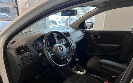 Volkswagen Polo VI (EU Market), 2017 год, 1 275 000 рублей, 21 фотография