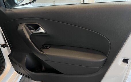 Volkswagen Polo VI (EU Market), 2017 год, 1 275 000 рублей, 26 фотография