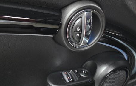 MINI Hatch, 2022 год, 1 860 000 рублей, 11 фотография