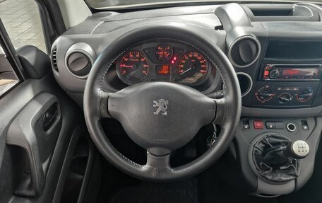 Peugeot Partner II рестайлинг 2, 2009 год, 415 000 рублей, 17 фотография