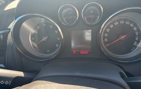 Opel Astra J, 2010 год, 750 000 рублей, 6 фотография