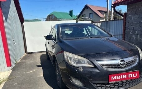 Opel Astra J, 2010 год, 750 000 рублей, 3 фотография