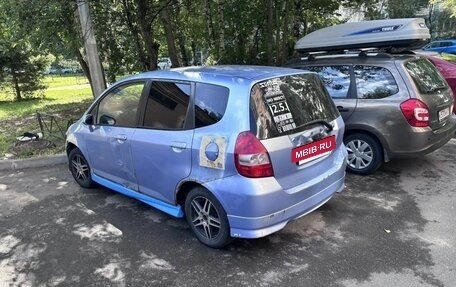 Honda Fit III, 2002 год, 120 000 рублей, 4 фотография