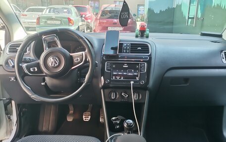 Volkswagen Polo VI (EU Market), 2018 год, 465 000 рублей, 3 фотография