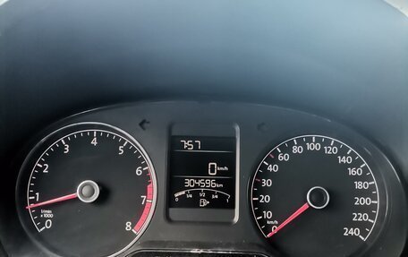 Volkswagen Polo VI (EU Market), 2018 год, 465 000 рублей, 4 фотография