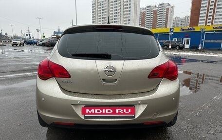 Opel Astra J, 2011 год, 700 000 рублей, 4 фотография