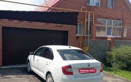 Skoda Rapid I, 2015 год, 555 000 рублей, 5 фотография