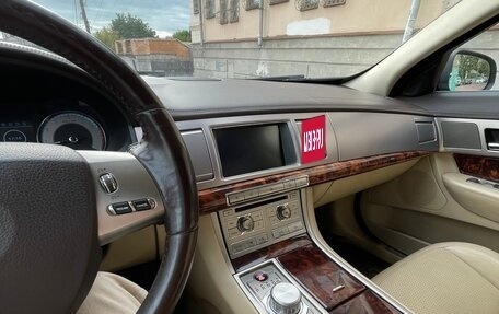 Jaguar XF I рестайлинг, 2008 год, 1 075 000 рублей, 11 фотография