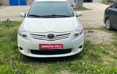 Toyota Auris II, 2012 год, 900 000 рублей, 1 фотография