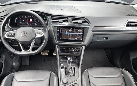 Volkswagen Tiguan II, 2022 год, 3 493 000 рублей, 5 фотография