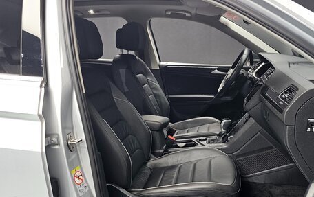 Volkswagen Tiguan II, 2022 год, 3 493 000 рублей, 6 фотография