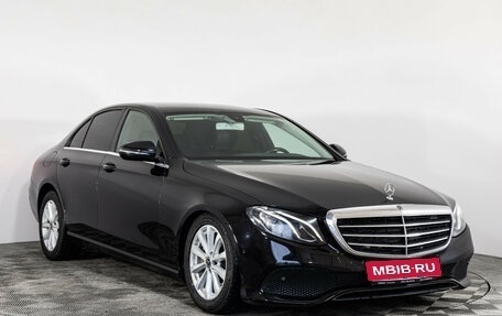 Mercedes-Benz E-Класс, 2019 год, 1 799 000 рублей, 3 фотография