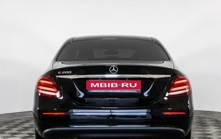 Mercedes-Benz E-Класс, 2019 год, 1 799 000 рублей, 6 фотография