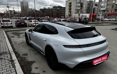 Porsche Taycan I, 2022 год, 12 900 000 рублей, 3 фотография