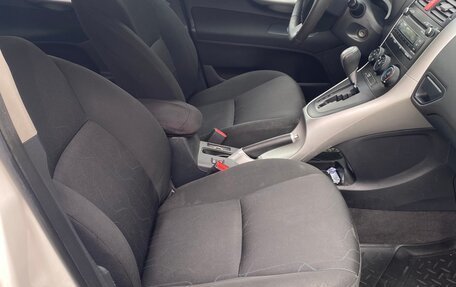 Toyota Auris II, 2012 год, 900 000 рублей, 8 фотография