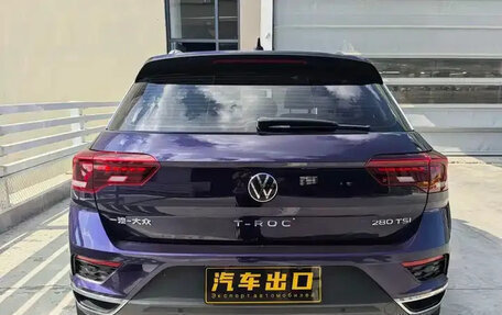 Volkswagen T-Roc I, 2023 год, 2 111 000 рублей, 6 фотография