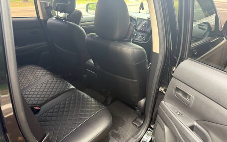 Mitsubishi Outlander III рестайлинг 3, 2018 год, 1 350 000 рублей, 8 фотография