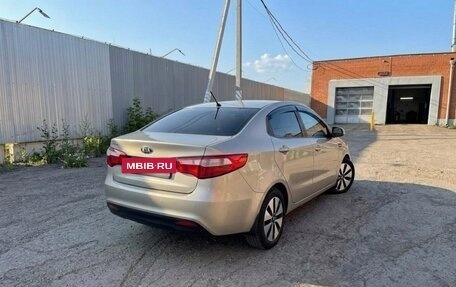 Hyundai Solaris II рестайлинг, 2013 год, 900 000 рублей, 4 фотография