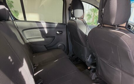 Renault Sandero II рестайлинг, 2016 год, 740 000 рублей, 10 фотография