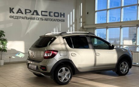 Renault Sandero II рестайлинг, 2016 год, 740 000 рублей, 2 фотография