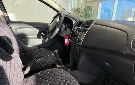 Renault Sandero II рестайлинг, 2016 год, 740 000 рублей, 9 фотография