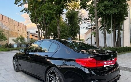 BMW 5 серия, 2019 год, 3 700 000 рублей, 4 фотография