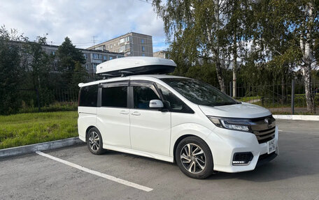 Honda Stepwgn IV, 2020 год, 2 300 000 рублей, 10 фотография