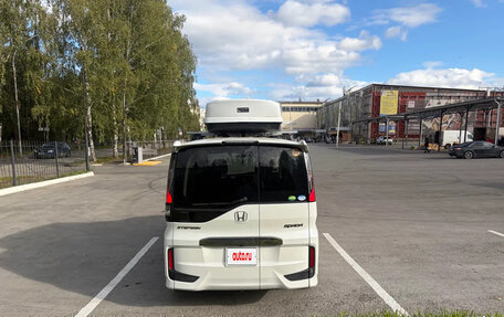 Honda Stepwgn IV, 2020 год, 2 300 000 рублей, 7 фотография