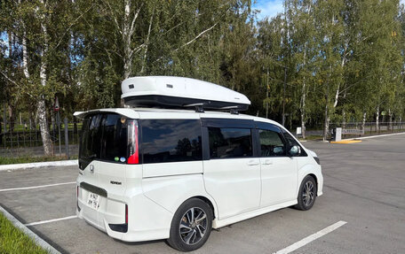 Honda Stepwgn IV, 2020 год, 2 300 000 рублей, 8 фотография