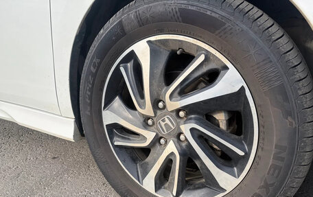 Honda Stepwgn IV, 2020 год, 2 300 000 рублей, 13 фотография