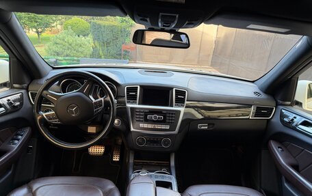 Mercedes-Benz GL-Класс, 2015 год, 3 500 000 рублей, 5 фотография