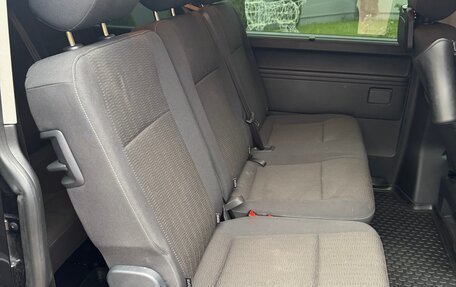 Volkswagen Caravelle T6 рестайлинг, 2018 год, 4 050 000 рублей, 11 фотография