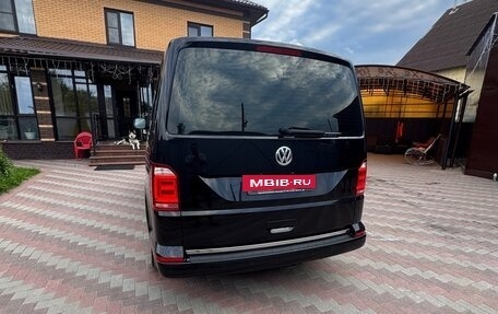 Volkswagen Caravelle T6 рестайлинг, 2018 год, 4 050 000 рублей, 8 фотография