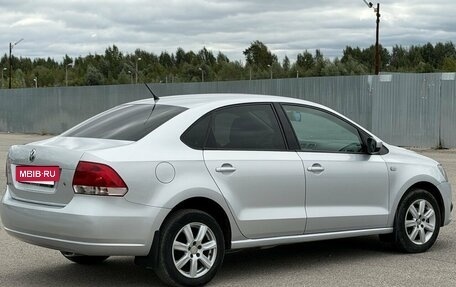 Volkswagen Polo VI (EU Market), 2011 год, 845 000 рублей, 2 фотография