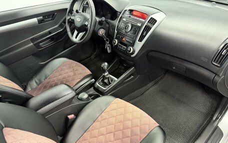 KIA cee'd I рестайлинг, 2011 год, 499 000 рублей, 16 фотография