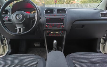 Volkswagen Polo VI (EU Market), 2012 год, 870 000 рублей, 17 фотография