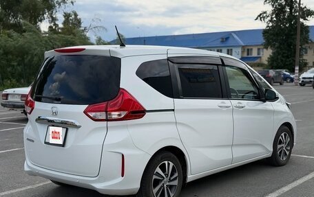 Honda Freed II, 2021 год, 1 400 000 рублей, 4 фотография