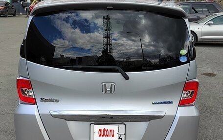 Honda Freed I, 2015 год, 1 300 000 рублей, 6 фотография