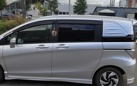 Honda Freed I, 2015 год, 1 300 000 рублей, 8 фотография